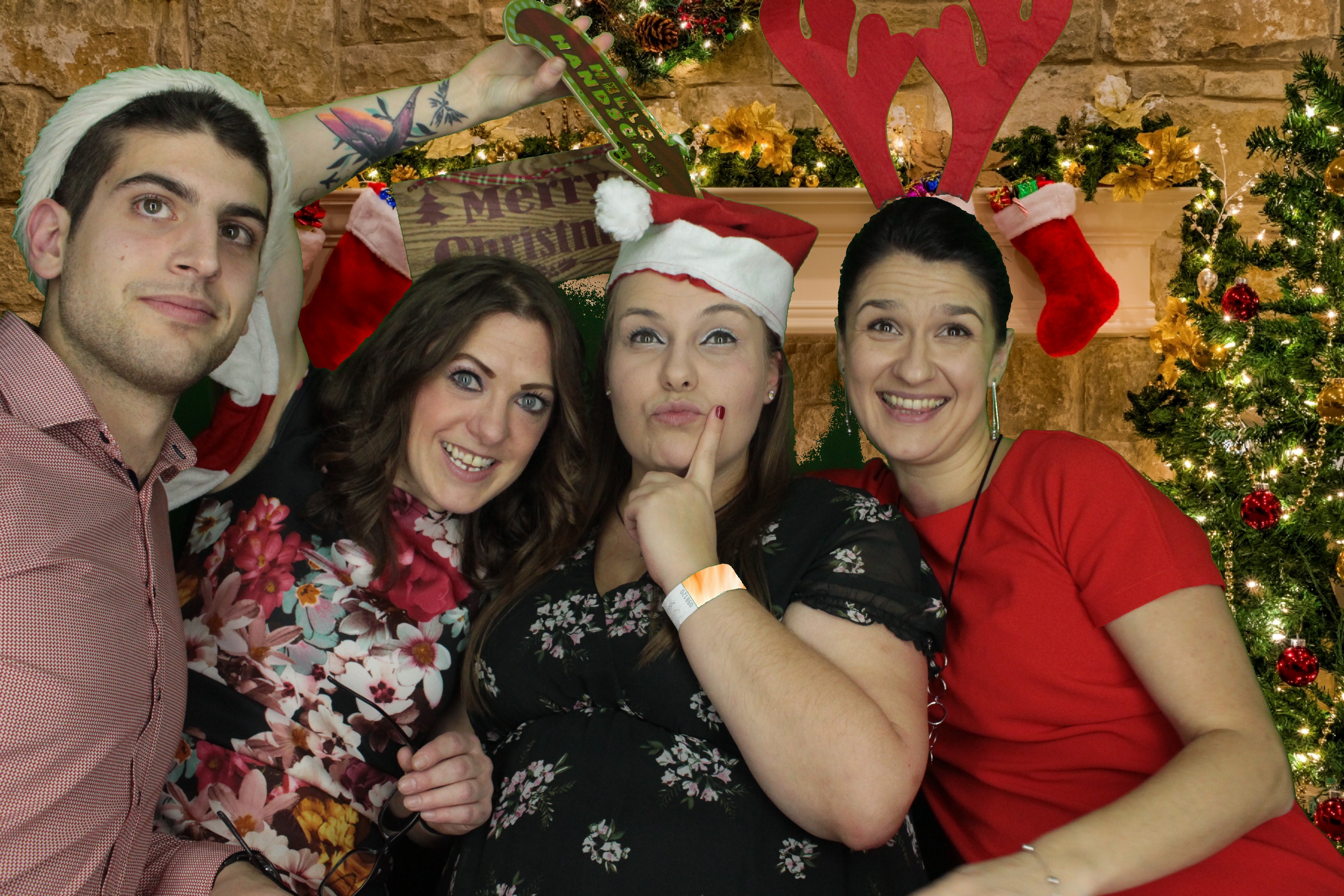 One Line Christmas Party | View more photos from the event at gallery.myphotoboothexperience.co.uk/u/MyPhotoBoothExperienceLtd/One-Line-Christmas-Party